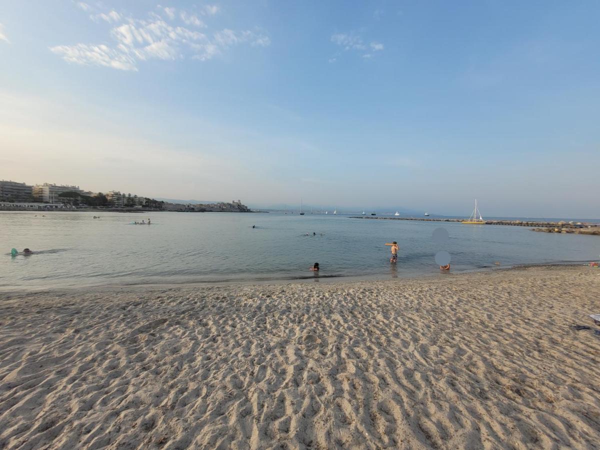 Villa La Desiree - Haut De Villa, 68M2, 8 Personnes Max, Climatise, 4 Etoiles, 120M2 De Jardin Et Parking, Wifi, Vu Mer Antibes Zewnętrze zdjęcie
